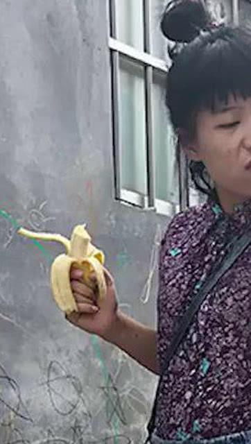 吃瓜婆婆图片大全,趣味横生的家庭生活瞬间  第2张