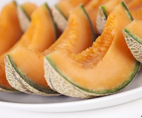 斗鸡吃哈密瓜,一场别开生面的美食邂逅  第2张