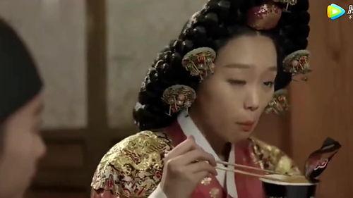 女生穿越古代吃瓜,她成了吃瓜群众  第3张