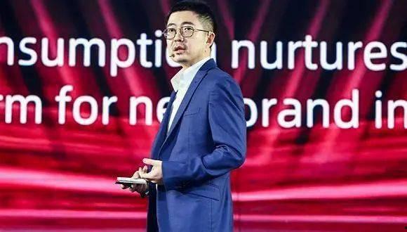 吃瓜蒋凡,从吃瓜群众到商业巨头  第3张