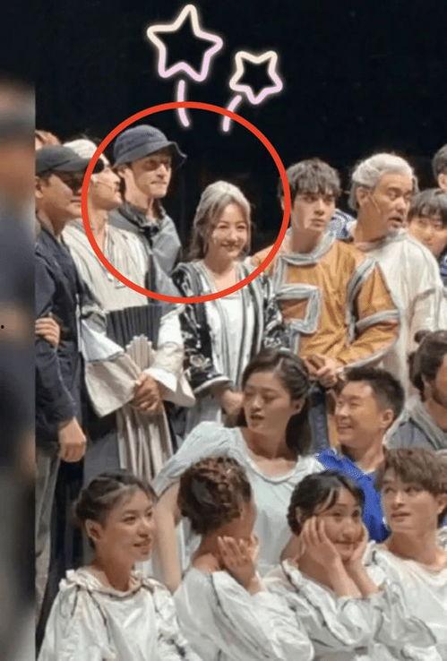 妈宝男吃瓜,揭秘现代家庭中的“妈宝”现象 第3张 妈宝男吃瓜,揭秘现代家庭中的“妈宝”现象 第3张