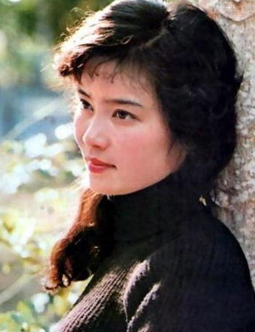 潘虹吃瓜哈士奇,一场意外的“吃瓜”之旅