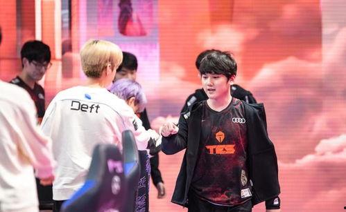 deft吃瓜吃到自己,deft的奇妙瓜界之旅  第3张