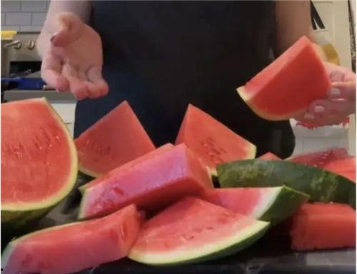 吃瓜国外的  第3张