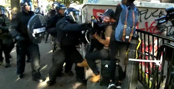 外卖哥吃瓜,揭秘美食背后的秘密  第3张