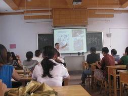 潍坊吃瓜中学老师,揭秘校园里的“麻辣教师”现象 第2张 潍坊吃瓜中学老师,揭秘校园里的“麻辣教师”现象 第2张