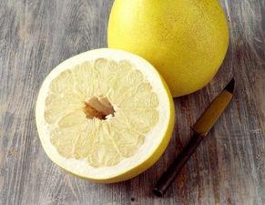 吃瓜吃柚子肚子疼